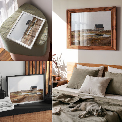 Affiche et poster Chalet en bois, lande, eau calme