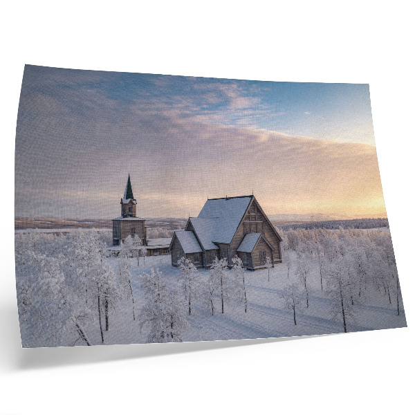 Affiche décorative Un paysage hivernal paisible avec une église en bois