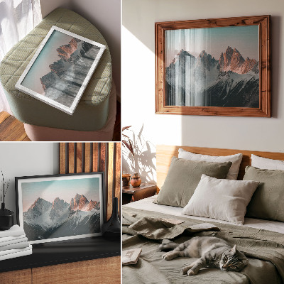 Affiche et poster Montagnes aux teintes pastel sous la lumière du soleil couchant