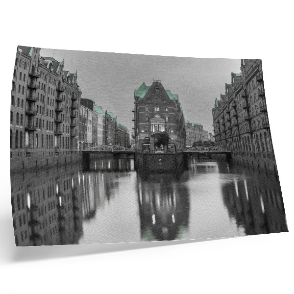 Affiche décorative Canal bordé de bâtiments industriels, reflets dans l'eau