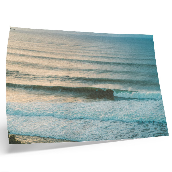 Affiche décorative vagues océaniques calmes à l'horizon surfeurs