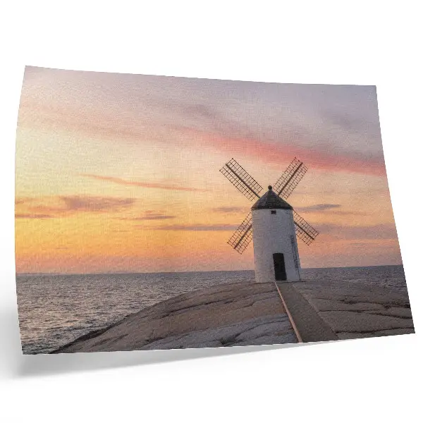 Affiche décorative moulin à vent au crépuscule, mer et ciel pastel