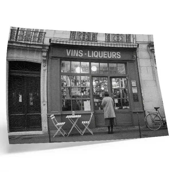 Affiche décorative façade élégante dans une ambiance de vieille ville en noir et blanc