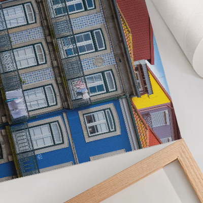 Affiche et poster Immeubles colorés avec détails, balcons et plantes
