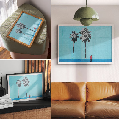 Affiche Deux fresques de palmiers contrastent avec le nouveau style.