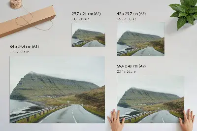 Affiche décorative route de montagne dans un brouillard mystérieux