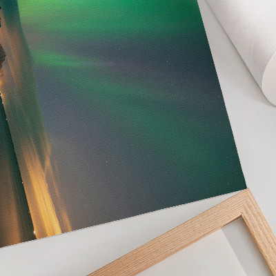 Affiche Aurores boréales au-dessus d'un paysage montagneux froid