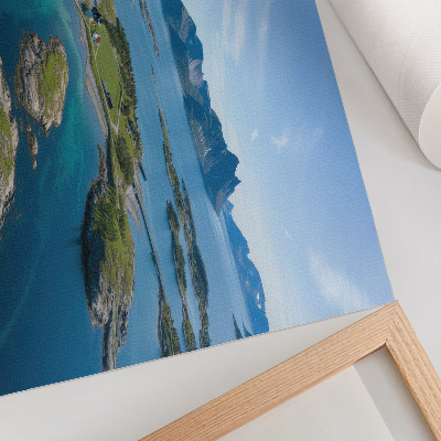 Affiche et poster Îles avec des montagnes, un ciel bleu et une végétation verte