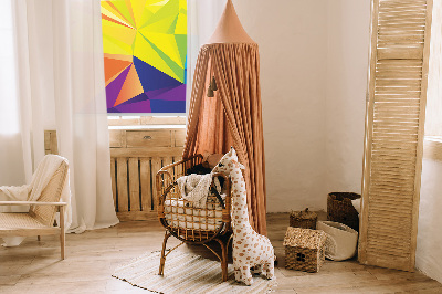 Store intérieur avec motifs d'origami colorés