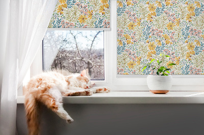 Store intérieur fenêtre fleurs