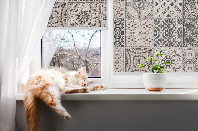 Store intérieur aux motifs portugais