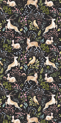 Store intérieur fenêtre avec motifs de chevreuils, d'oiseaux et de lapins
