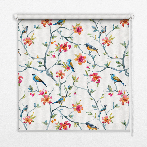 Store enrouleur avec motif d'oiseaux sur des brindilles