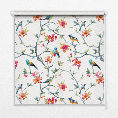 Store enrouleur avec motif d'oiseaux sur des brindilles