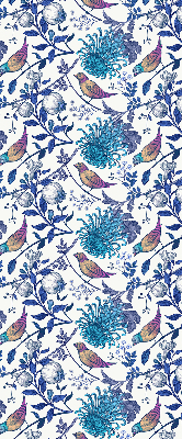 Store intérieur avec fleurs bleues de l'arbre