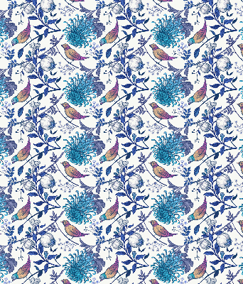Store intérieur avec fleurs bleues de l'arbre