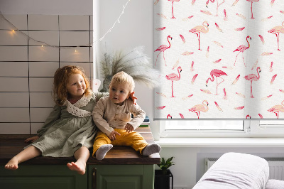 Store enrouleur les flamants roses et leurs plumes