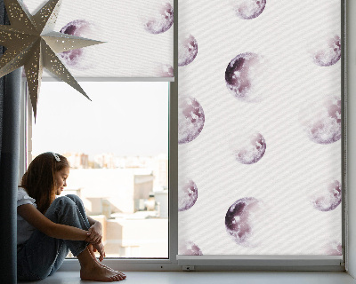 Store intérieur avec motifs de planètes grises