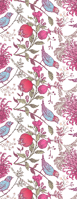 Store enrouleur des oiseaux colorés parmi les fleurs