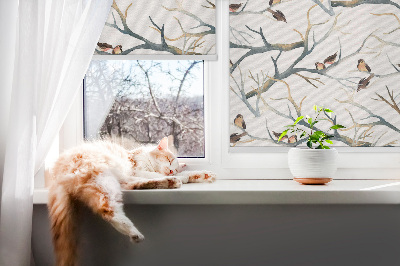 Store enrouleur avec motif d’oiseaux sur un arbre