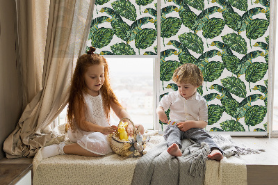 Store intérieur avec feuilles exotiques