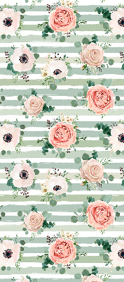Store intérieur avec des roses sur des rayures horizontales vertes