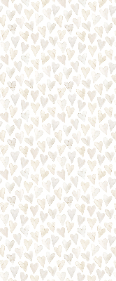 Store intérieur de couleur beige avec des cœurs