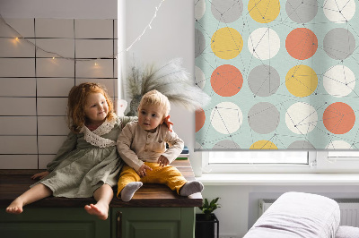 Store intérieur fenêtre avec points reliés par des lignes sur des cercles