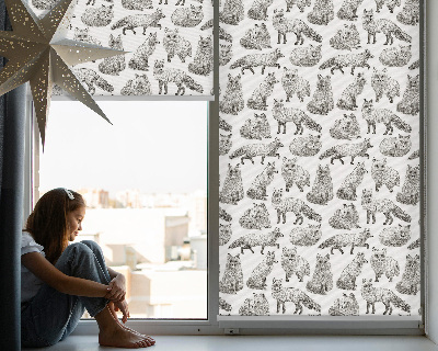 Store intérieur avec des renards gris