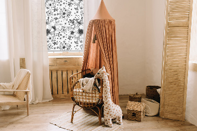 Store intérieur avec motif de fleur dessinée