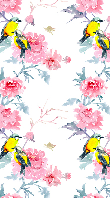 Store intérieur avec motif d’oiseaux sur les fleurs