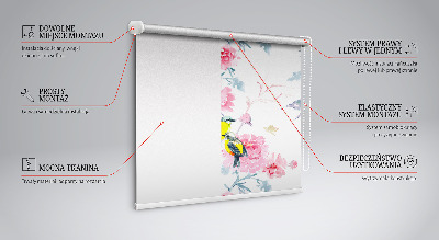 Store intérieur avec motif d’oiseaux sur les fleurs