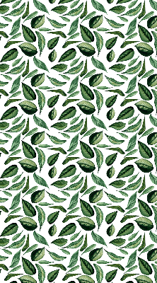 Store intérieur fenêtre avec feuilles tombant des arbres