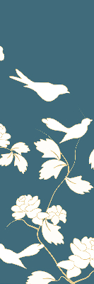 Store intérieur avec des oiseaux blancs sur des fleurs blanches