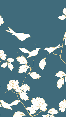 Store intérieur avec des oiseaux blancs sur des fleurs blanches