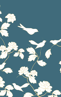 Store intérieur avec des oiseaux blancs sur des fleurs blanches