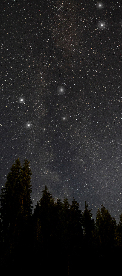 Store intérieur décoré avec des étoiles dans le ciel