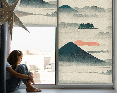 Store intérieur fenêtre montagnes peintes