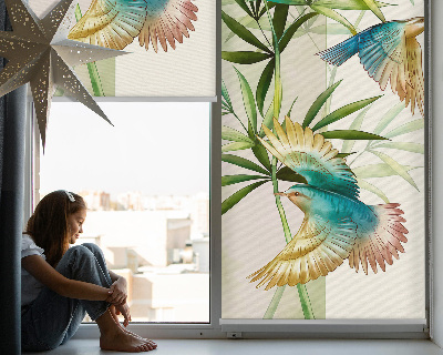 Store enrouleur avec motif d’oiseaux dans les feuilles
