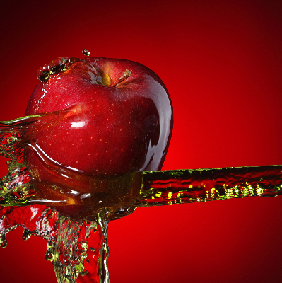 Store enrouleur occultant pomme rouge dans les profondeurs