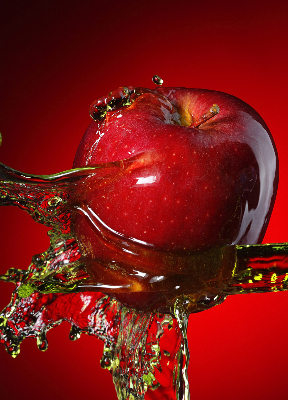 Store enrouleur occultant pomme rouge dans les profondeurs
