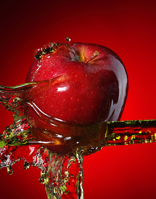 Store enrouleur occultant pomme rouge dans les profondeurs