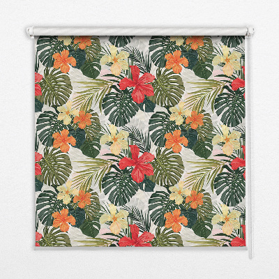 Store fenêtre intérieur avec fleurs et feuilles tropicales