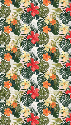 Store fenêtre intérieur avec fleurs et feuilles tropicales