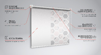 Store occultant fenêtre de forme hexagonale