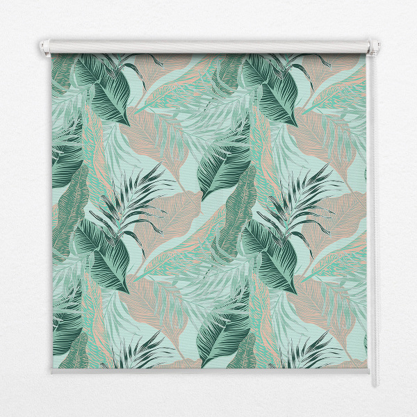Store fenêtre intérieur avec feuilles tropicales