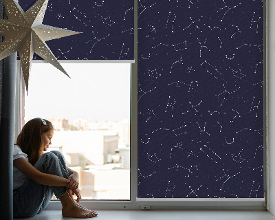 Store fenêtre intérieur avec constellation d'étoiles