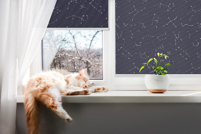 Store fenêtre intérieur avec constellation d'étoiles