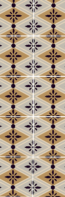 Store fenêtre intérieur avec motif de fleur dans un losange