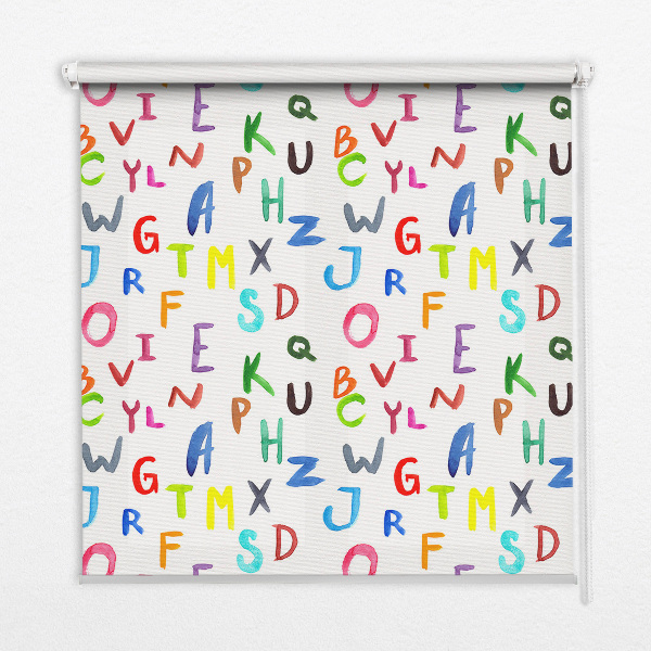 Store fenêtre intérieur avec lettres colorées